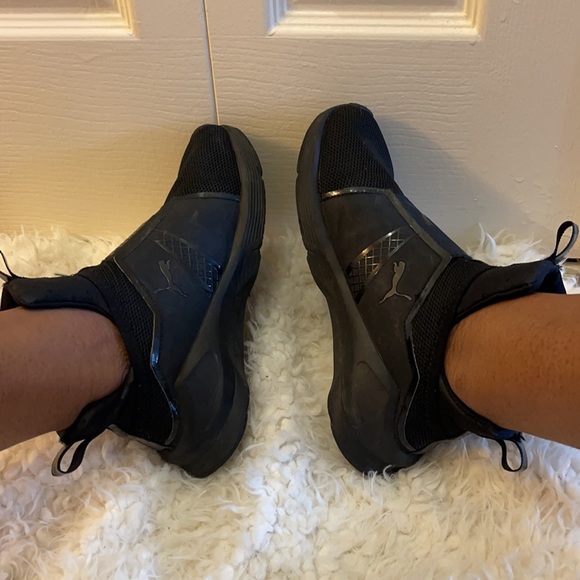 Puma running shoes - Picture 2 of 4